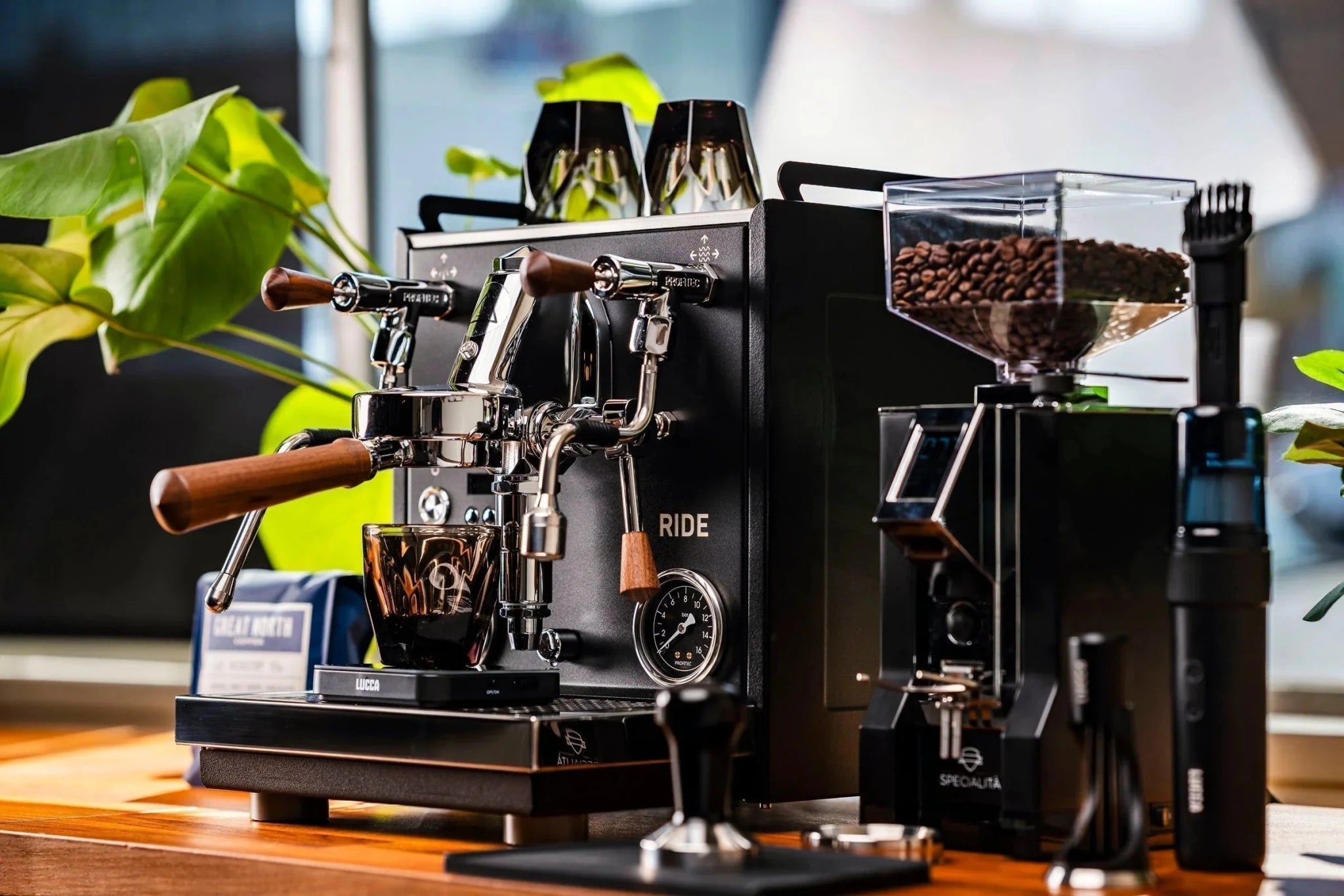 Profitec RIDE: kompaktan dual boiler aparat za ozbiljan kućni espresso - Brew Society